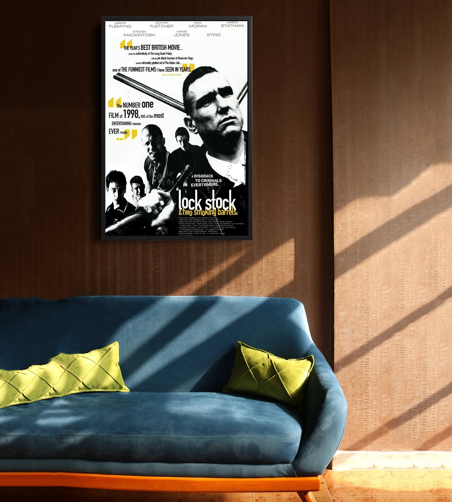 Замок со склада и два курительных бочка (1998) плакат британская комедия фильм