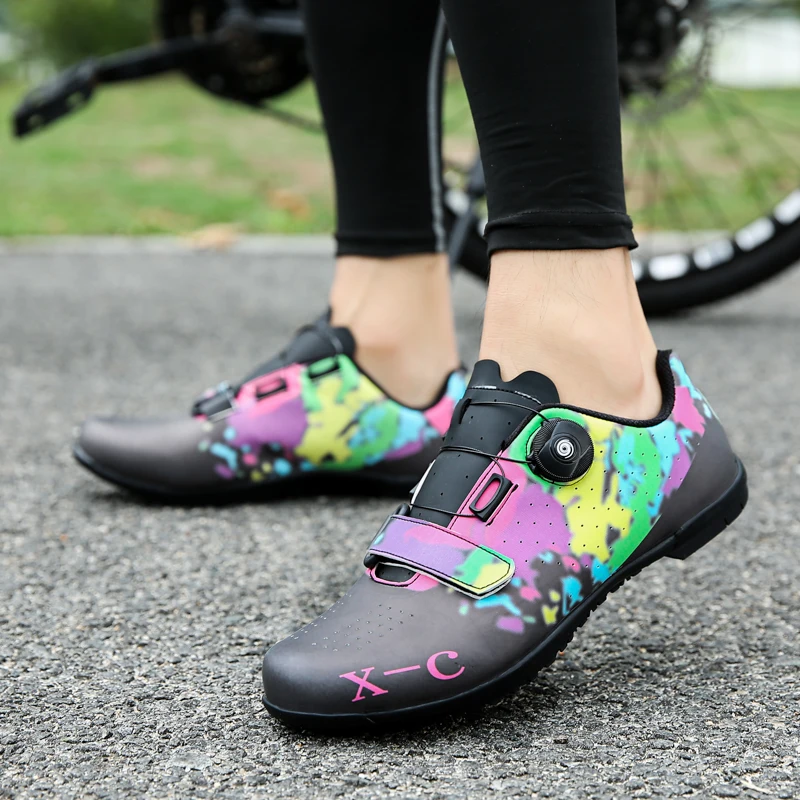 

New style men's mountain bike shoes, with lock revolving buckle, road bike shoes, with Velcro, bike shoes, non-lock rubber sole