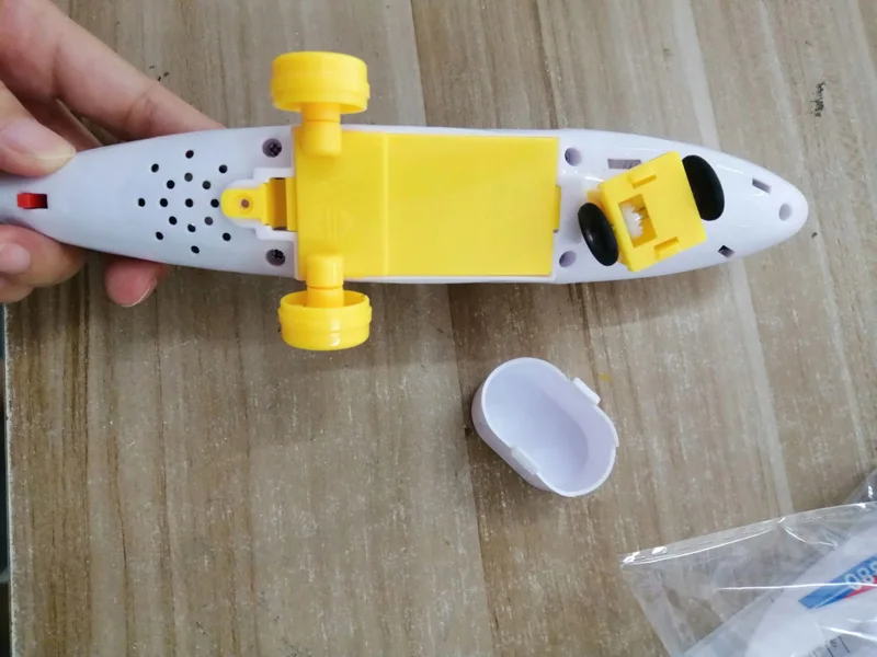 DIY сборка Airbus самолет автопилот вспышка самолет со звуком Музыка освещение игрушки электрические самолеты DIY игрушка для детей Gif
