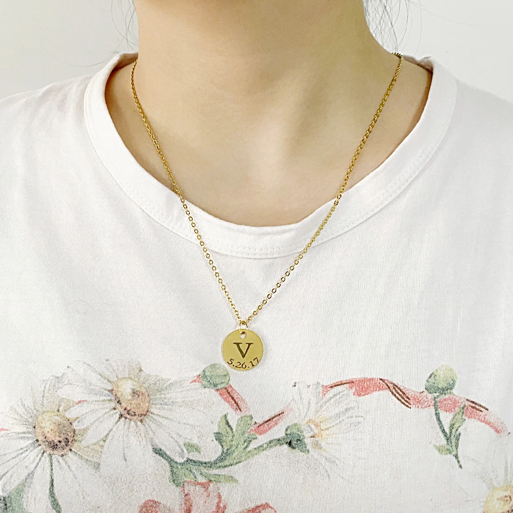 Custom Engraving letter Necklaces Stainless Steel Personalized nameplate Logo round Info Coin for Women Man Mom Gifts | Украшения и