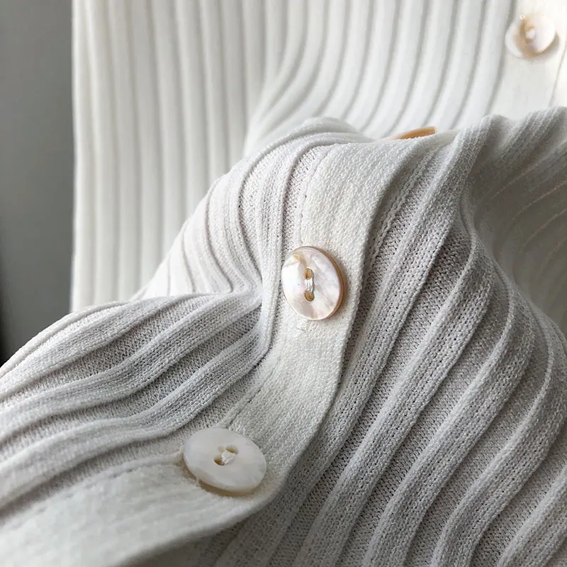 

Summer Fashion V Neck Thin Elastic Tencel Women Blouse Tops Female Solid Short Sleeve Bottoming Shirts ZYZ00053