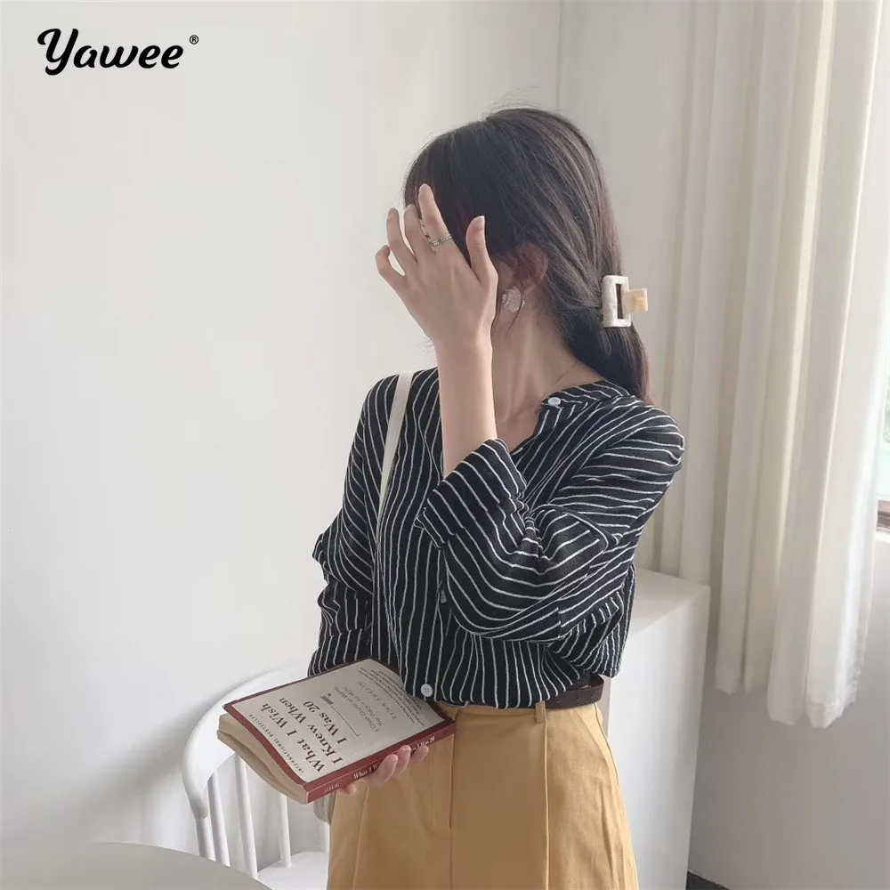 

Women Long Sleeve Shirts V-neck Casual Striped Shirt 2020 Spring and Summer Lantern Sleeve Thin Blouse Vintage Women Tops
