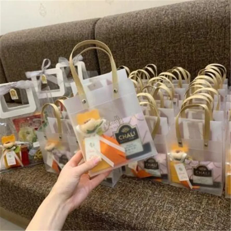 

5PCS/10PCS Transparent PVC Frosted PP Handbag Christmas Gift Packing Candy Bridesmaid Wedding Souvenir Flower New Year Gift Bag
