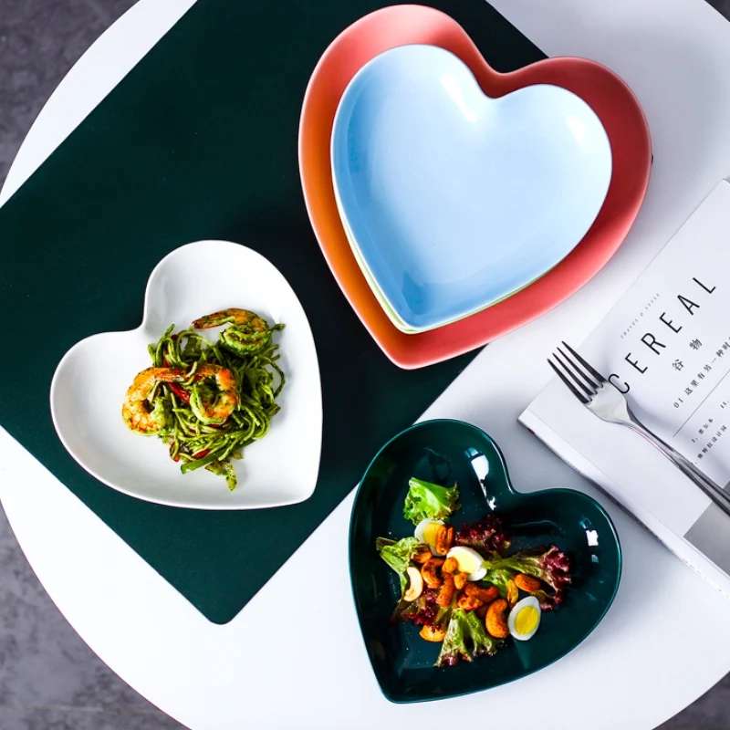 Керамическая тарелка для салата в скандинавском стиле сладкие цвета завтрака