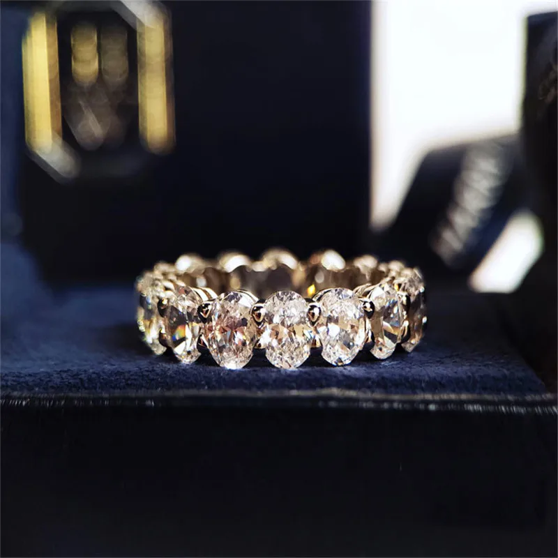 Роскошное женское маленькое кольцо с овальным камнем обручальное из настоящего