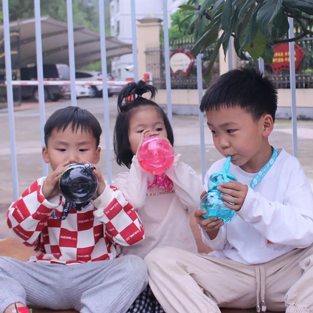 

Portable Water Bottle, Plastic Cup, Kindergarten Water Cup, Straw Children's Personalized Cup, Cup B4X6