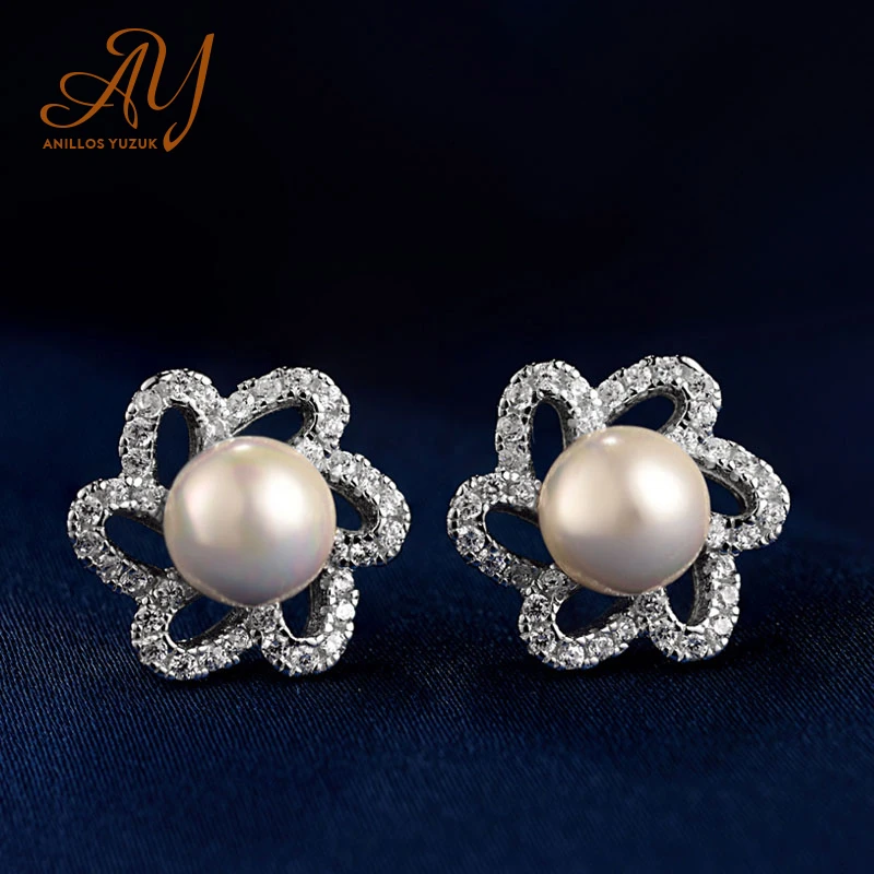 

Серьги-гвоздики женские с пресноводным жемчугом и цирконом