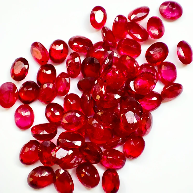 

Natural non-optimized pigeon blood red ruby bare stone small boutique ring pendant supports customization and can issue