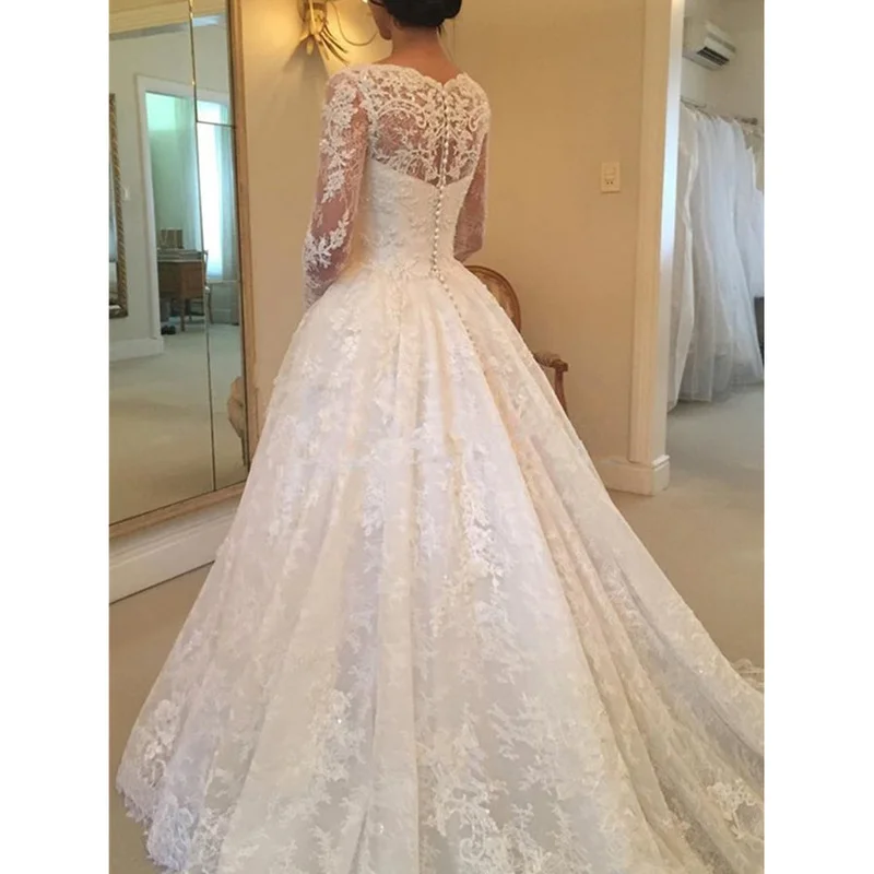 

Luxurious Lace Wedding Dress Scoop Long Sleeves Bride Dresses A-line Court Train Bridal Gowns with Button Vestido De Noiva
