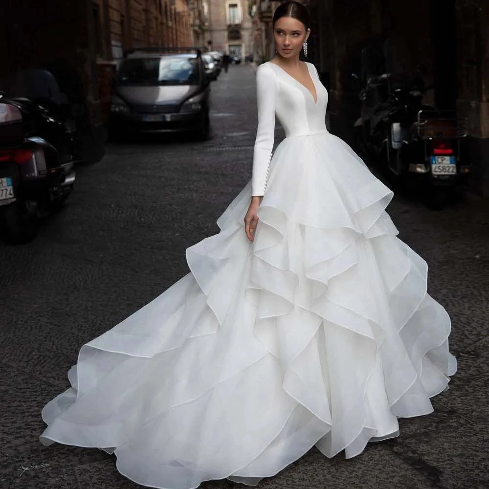 

Muslim Wedding Dresses Ball Gown Deep V-neck Long Sleeves Boho Dubai Arabic Wedding Gown Bridal Dress Vestido De Noiva