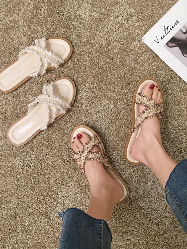 

Sandals and slippers women 2021 new summer Korean version of the net red fashion slippers flat bottom can be worn outside.