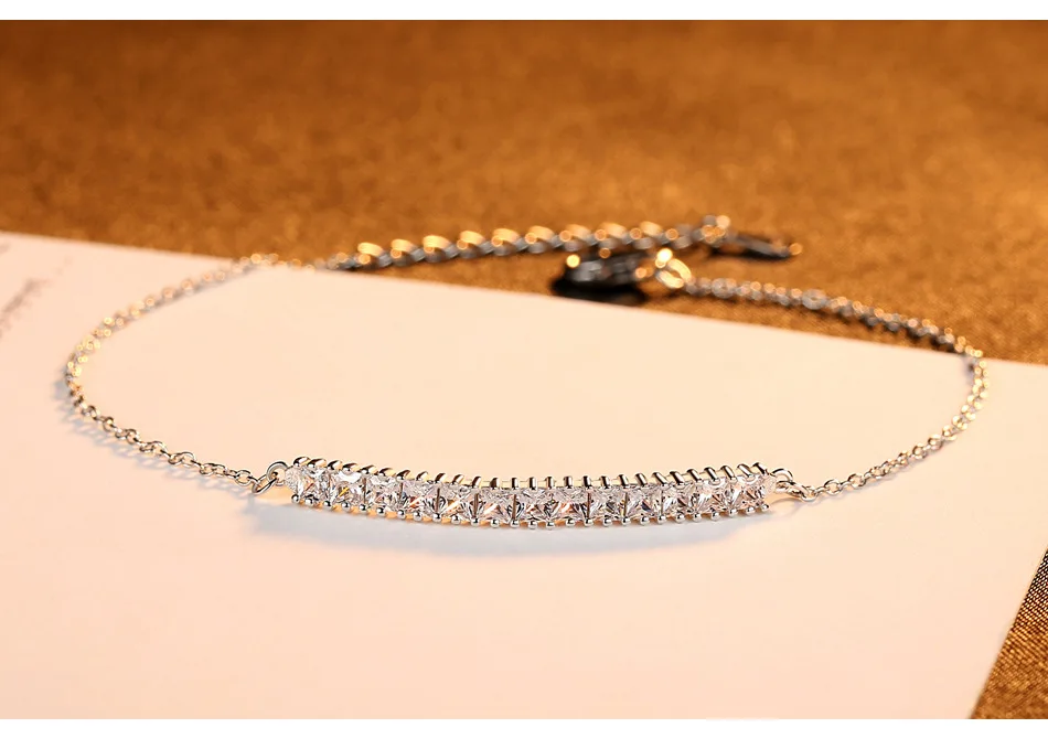 

bracelet with flashing zircon bracelet