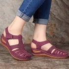 Сандалии женские классические на танкетке, повседневные Нескользящие однотонные босоножки с круглым носком, Прошитые туфли на платформе, лето