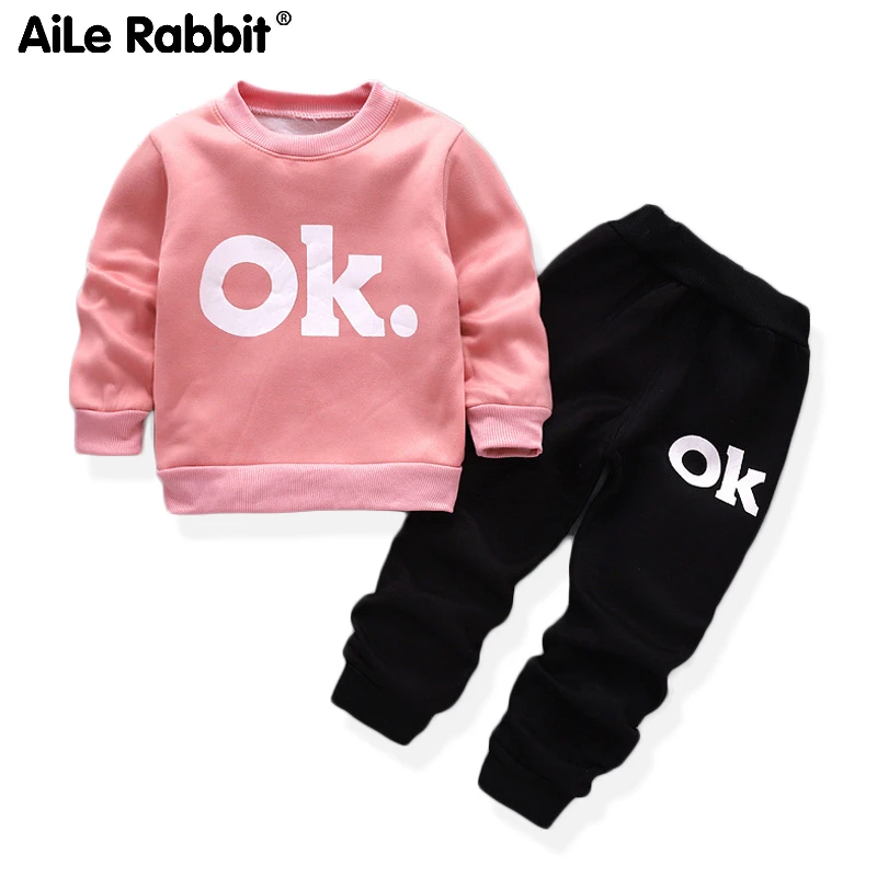 

2020 New Girls Clothes Suit Spring Long-sleeved T-shirt Pants 2-piece Suit Letter OK Fashion Sweatshirt Set Kids Clothes Set