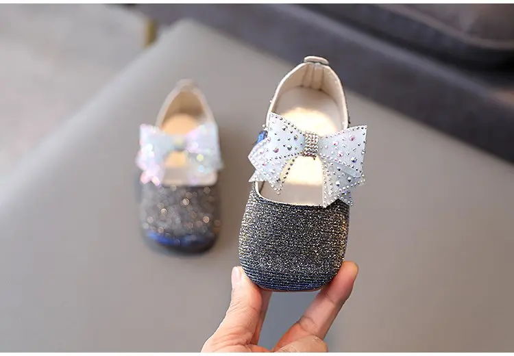 bata children's sandals Children Shoes Girl Leather Shoes New Spring/Autumn Bow Fashion Baby Princess Shoes Non-slip Soft Sole Casual Sneakers E537 children's sandals