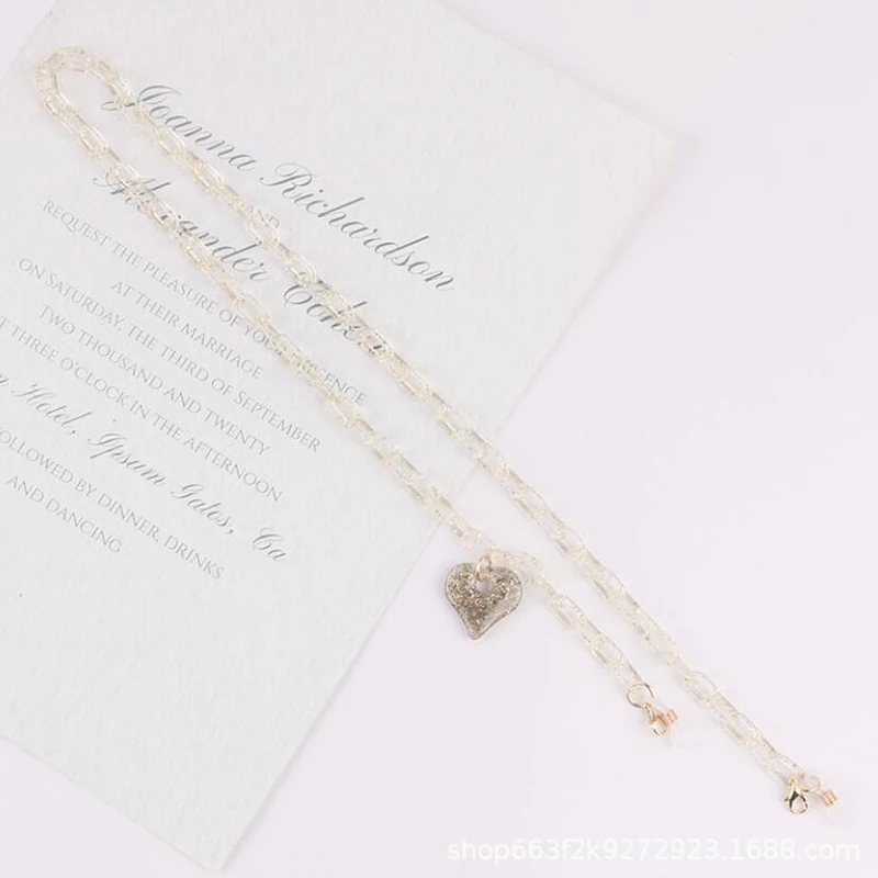 

Sunglasses Masking Chains For Women Acrylic Heart Mask Eyeglasses Chains Lanyard Glass 2021 New Fashion Jewelry Wholesale