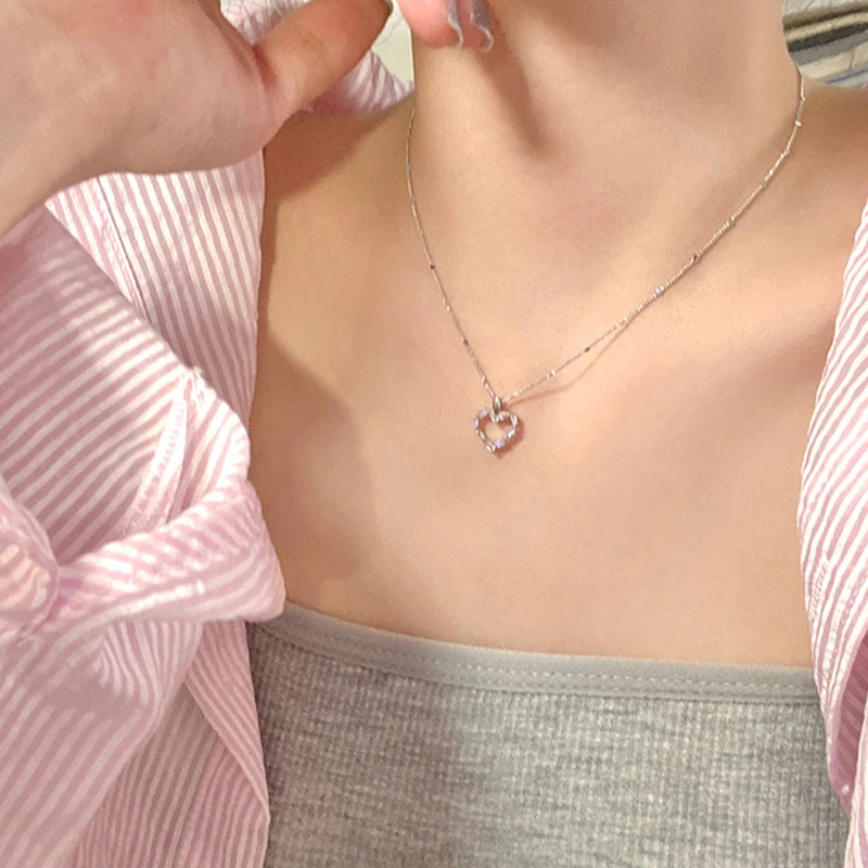 

Ожерелье женское из стерлингового серебра с цирконом, цепочка с диском в форме сердца, простая легсветильник Роскошная нишевая бижутерия