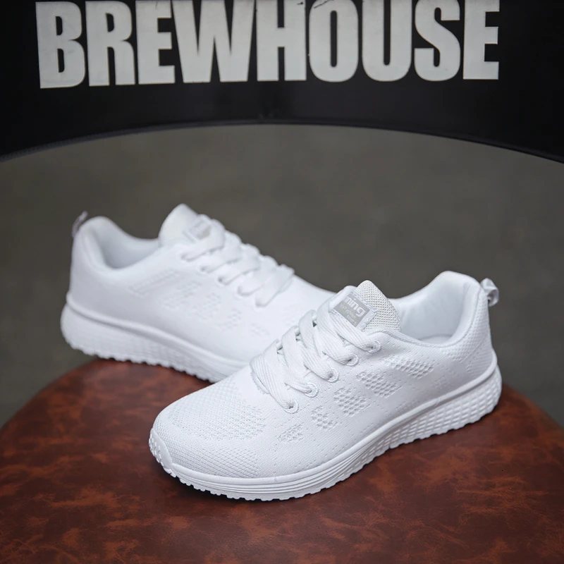 Спортивная обувь черного цвета Женский светильник Уличная спортивная на