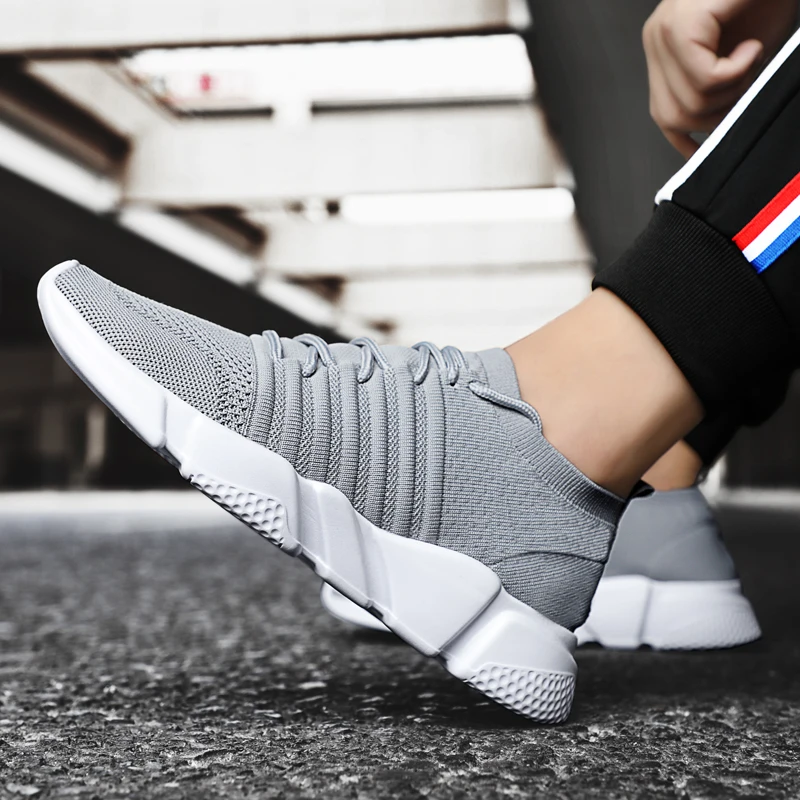 

2020 Men Running Shoes Breathable For Men Socks Sneakers Outdoor Sport Shoes Super Light Training Shoes Men Sneakers Basket