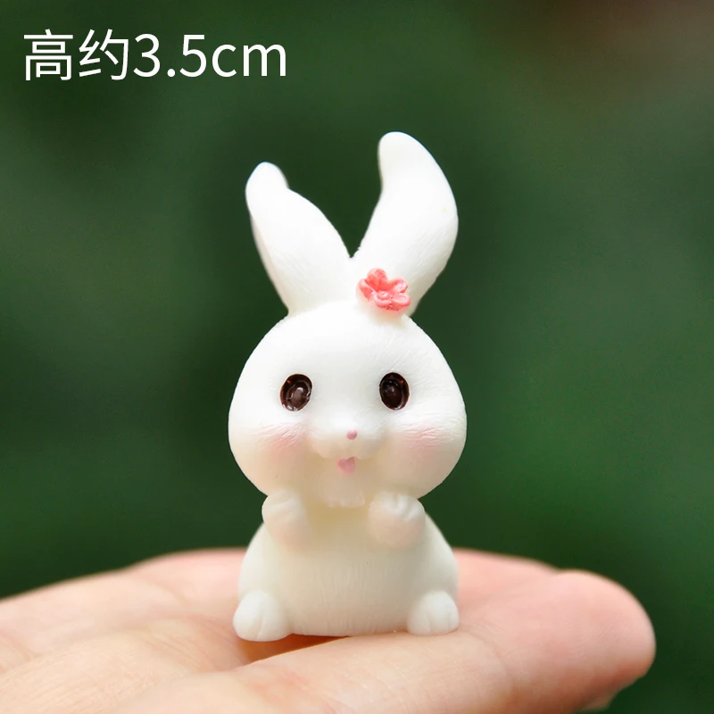Миниатюрный кролик из смолы для декора