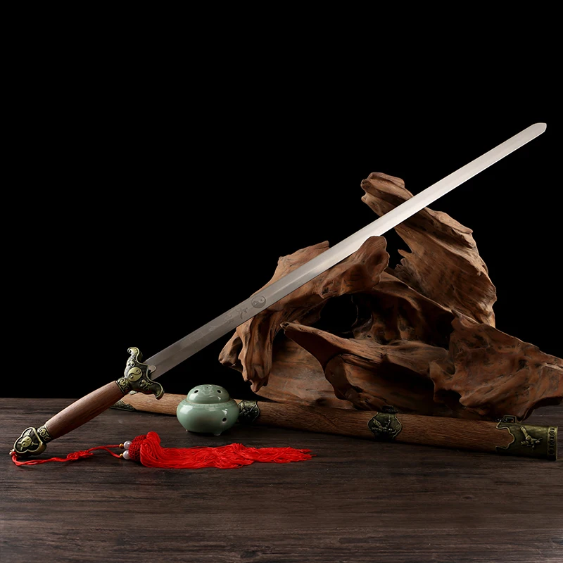 

Tai Chi Sword Soft Good Balance Bendable to 90 Degrees Rebound without Deformation Stainless Steel Gongfu Exercises WuShu