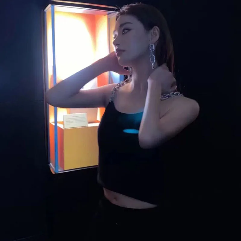 

DEAT Women Tank Tops New V-collar Sleeveless Personality Fashion Tide summer 2021 7D7394