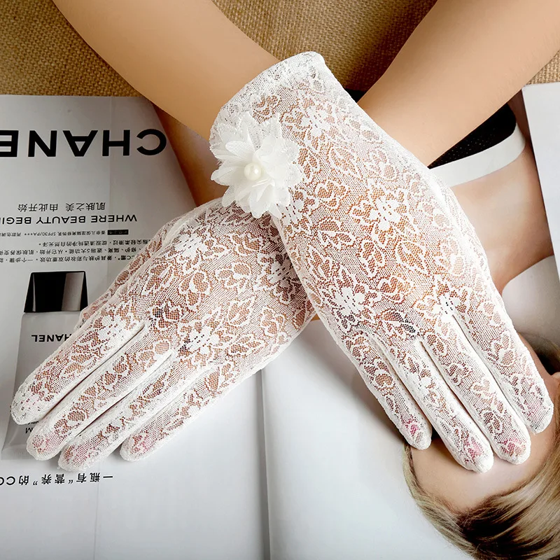 Women Summer Sexy Hollow Lace Flower Elegant Breathable Sunscreen Anti-UV Drive Cycling Touch Screen Gloves Short Pearl