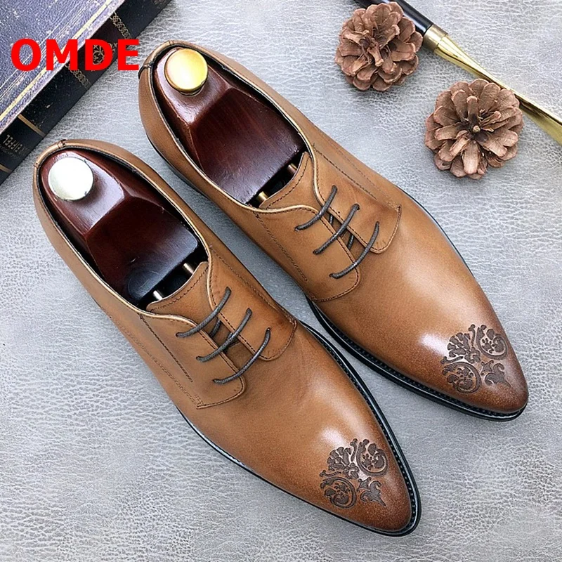 

OMDE Autumn Genuine Leather Carving Pointed Toe Men Dress Shoes Fashion Lace-up Formal Shoes bridegroom Wedding Shoes