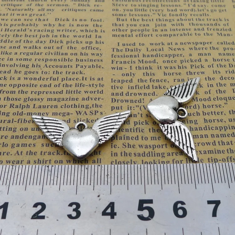 

8pcs Trend Pendants For Jewelry Antique Silver Color Wings Love Charms 18x33mm