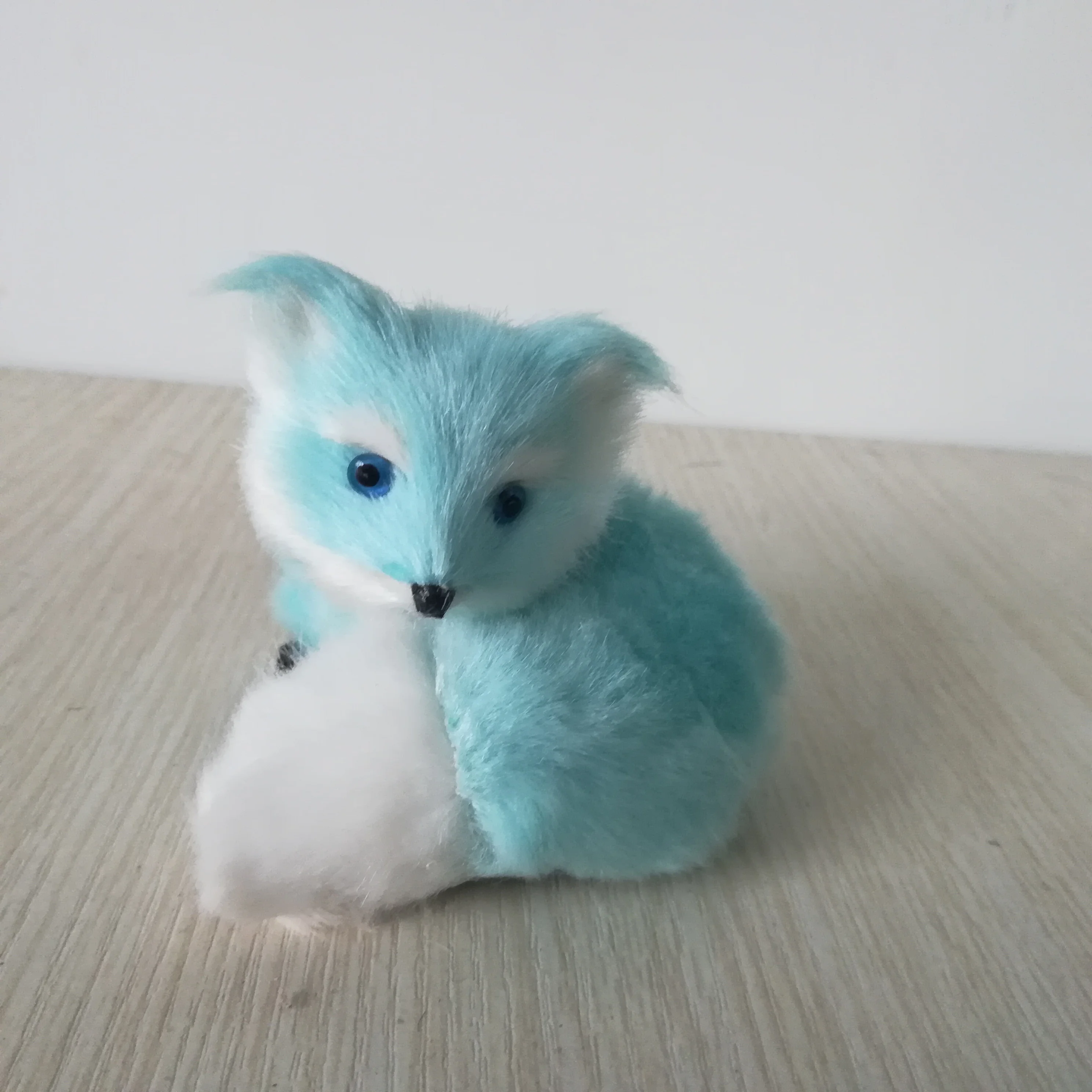 Жесткая модель из полиэтилена и пуха lovely fox mini 8x7 см ручная работа украшение для