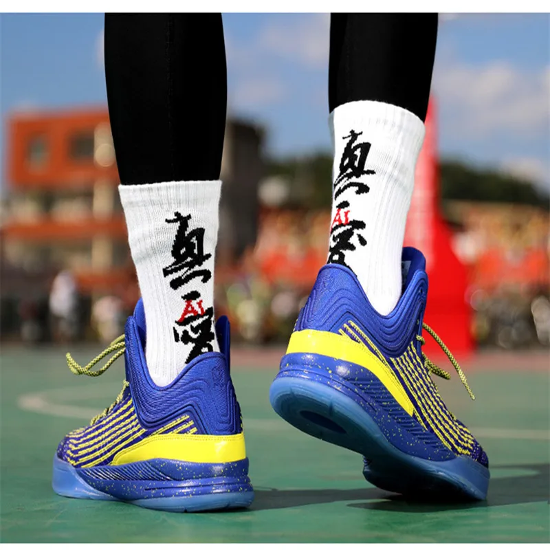 

2019 High quality black white basketball shoes sneakers sneakers