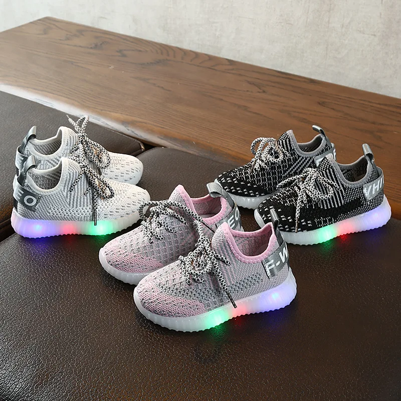 Светящиеся кроссовки для маленьких мальчиков и девочек обувь с подсветкой