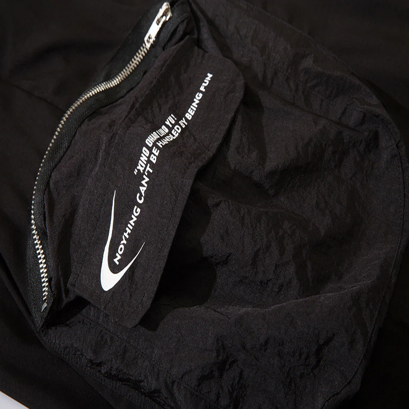 

ELKMU Black Cargo Shorts Men Harajuku Streetwear Shorts 2021 Summer Knee Length Pants Male Bottoms Pocket Design HE997