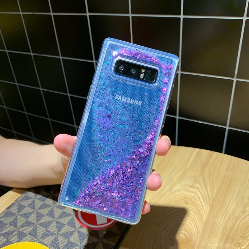 Мягкий защитный чехол с жидкими блестками изображением зыбучие пески любовь