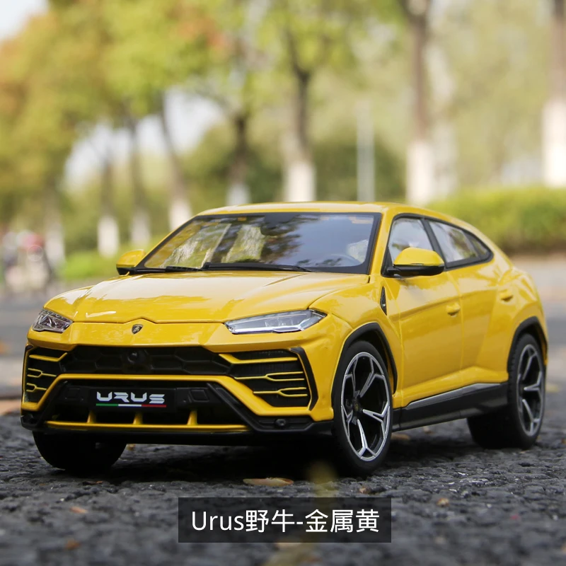 Модель автомобиля из сплава Bburago 1:20 SUV Lamborghini Urus коллекционная игрушка в