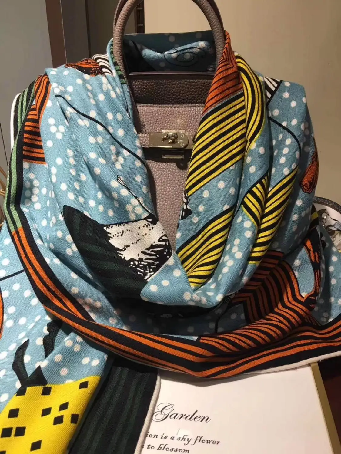 2019 Новое поступление зимний цветной шарф из 70% кашемира 30% шелка 135*135 см теплая