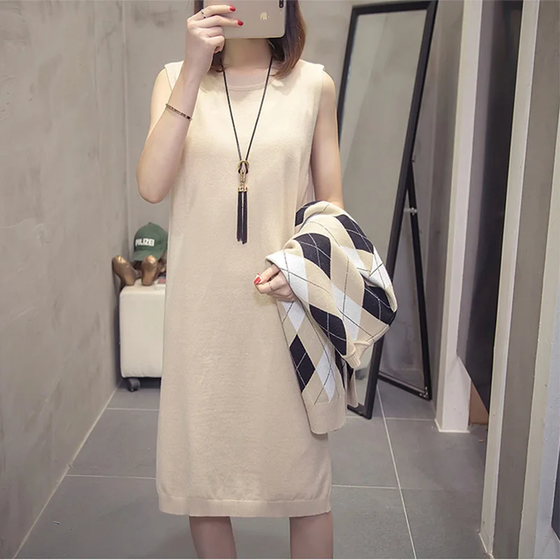 Женский костюм из 2 предметов свободный свитер со стразами и платье без рукавов