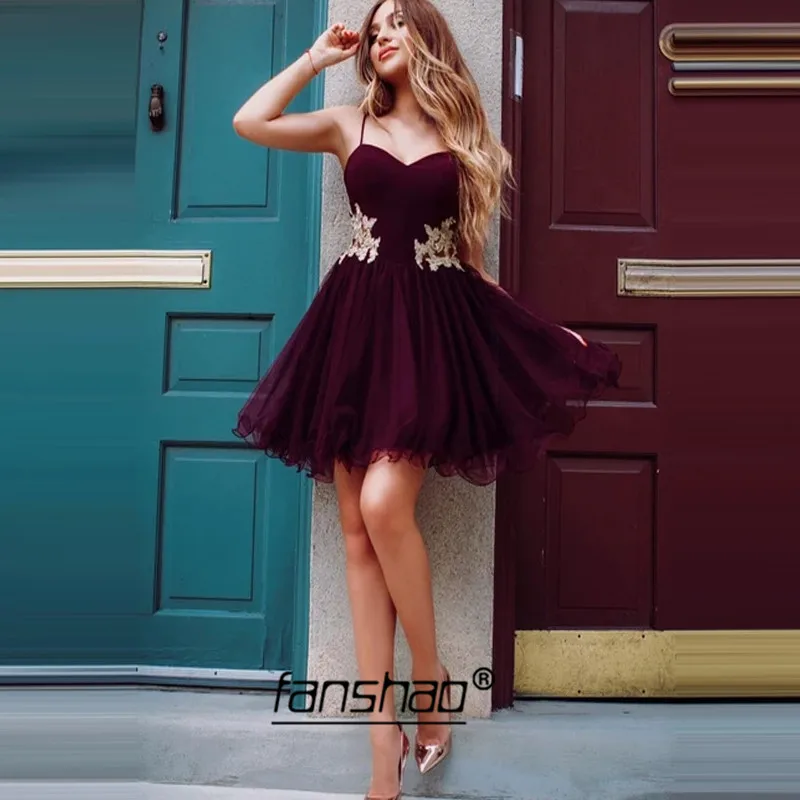 Короткое коктейльное платье трапеция на тонких бретельках|Платья для выпускного