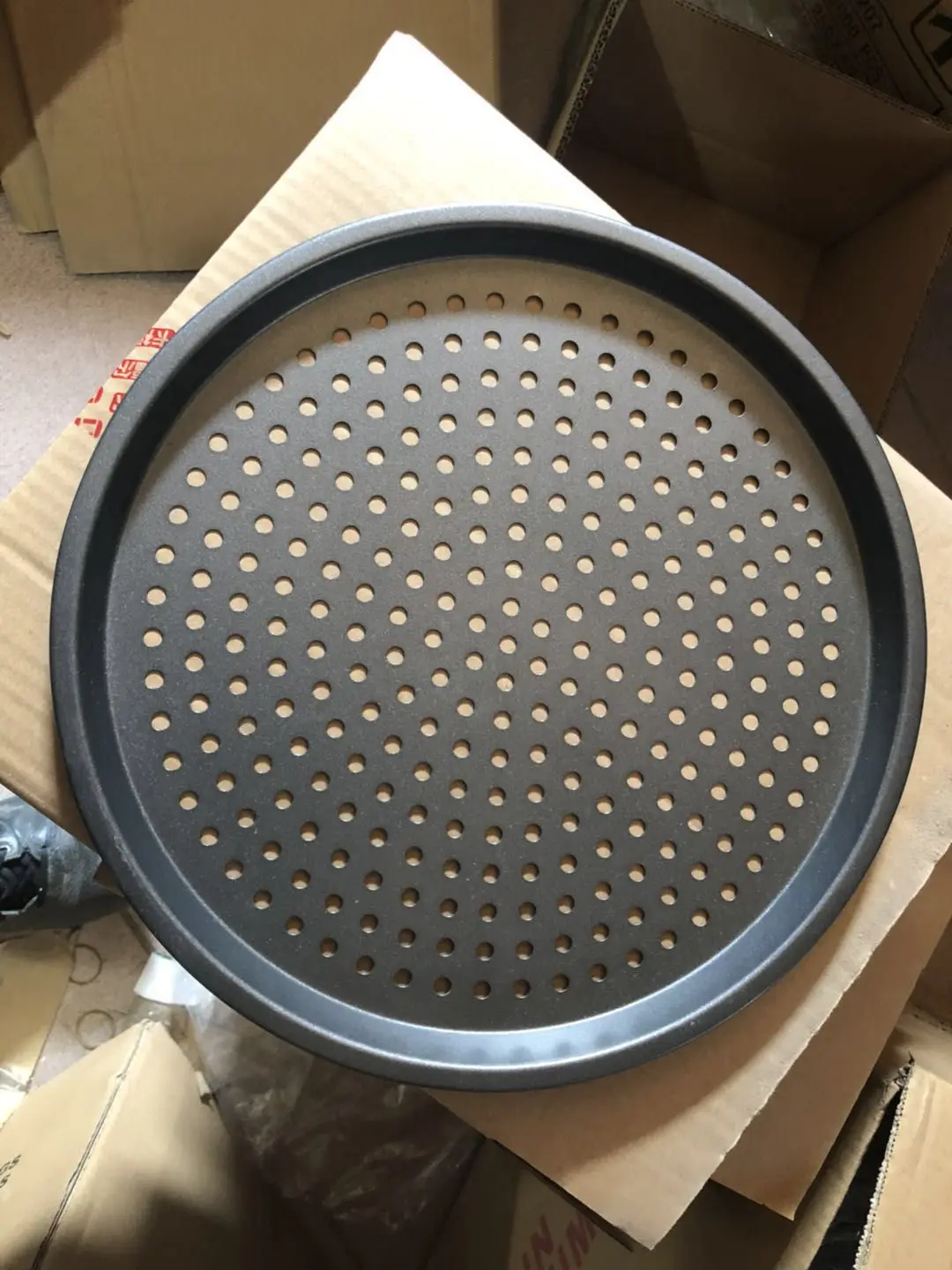 

Innovative Bakeware Home Kitchen Baking Tools Perforated Carbon Steel Nonstick Pizza Baking Pan Tray Pizza Plate Dishes Holder