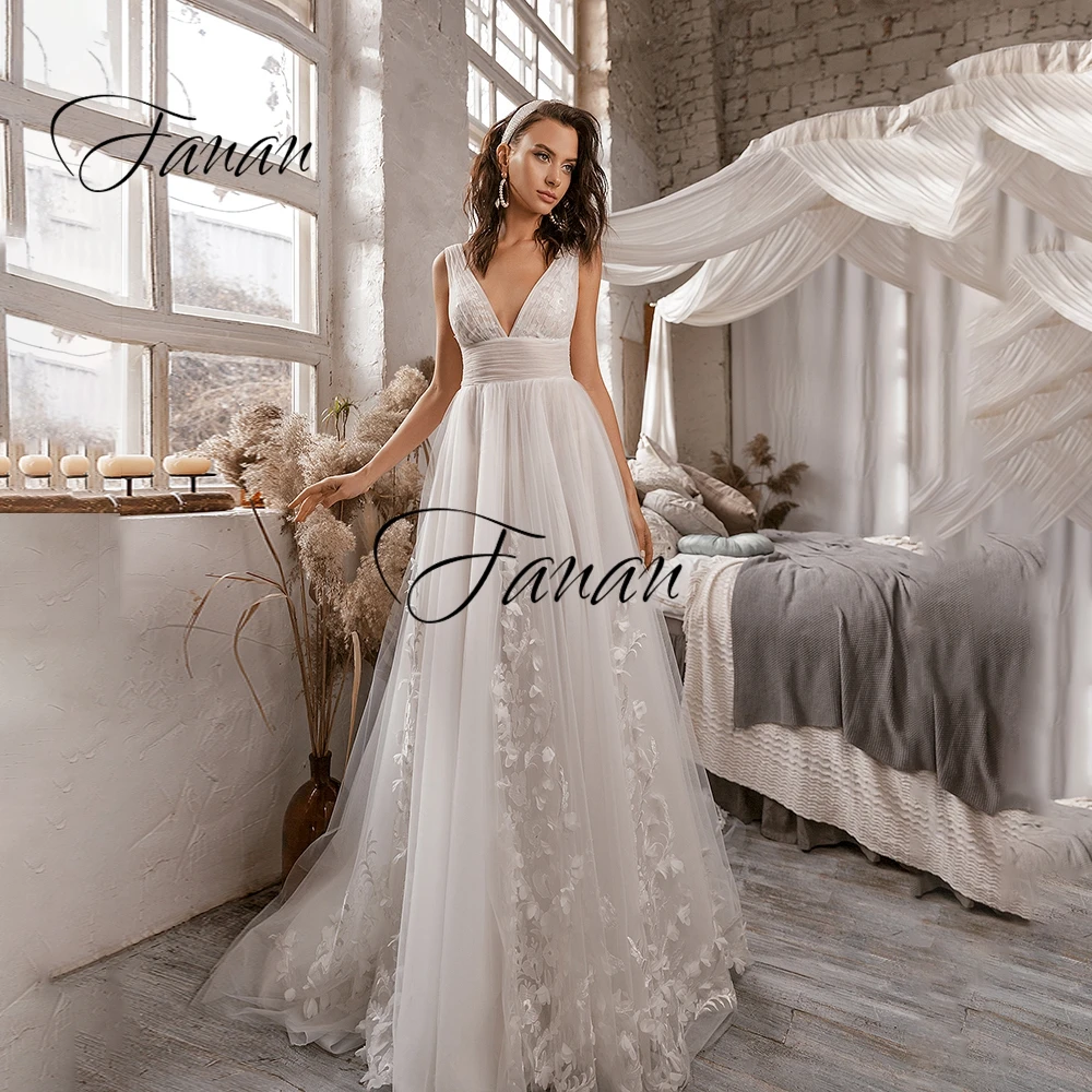

New V-Neck Sleeveless Backless Wedding Dress A-Line Court Train Lace Appliques Tulle Bridal Gown robe de soirée de mariage