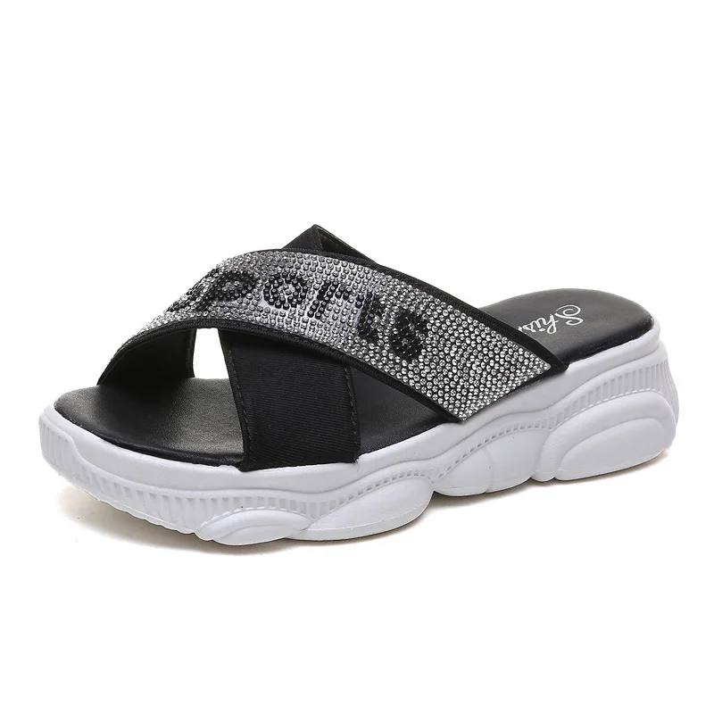 

Korean Rhinestone Women Platform Slippers Sponge Cake Thick Heels Female Slippers Bottom Fashion Women Flat Slides 2021