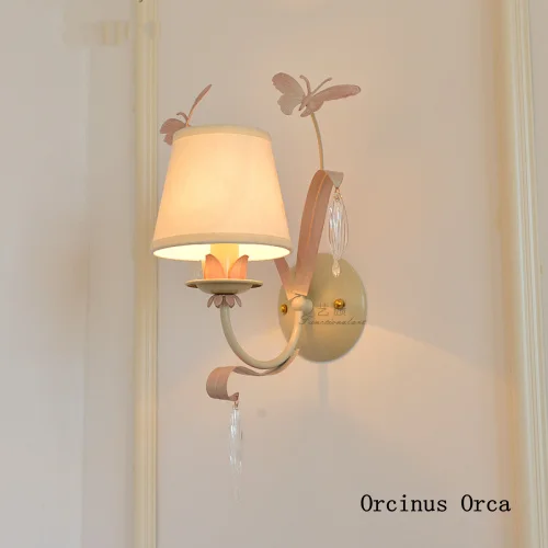 Американская романтическая настенная лампа в виде розовой бабочки гостиной