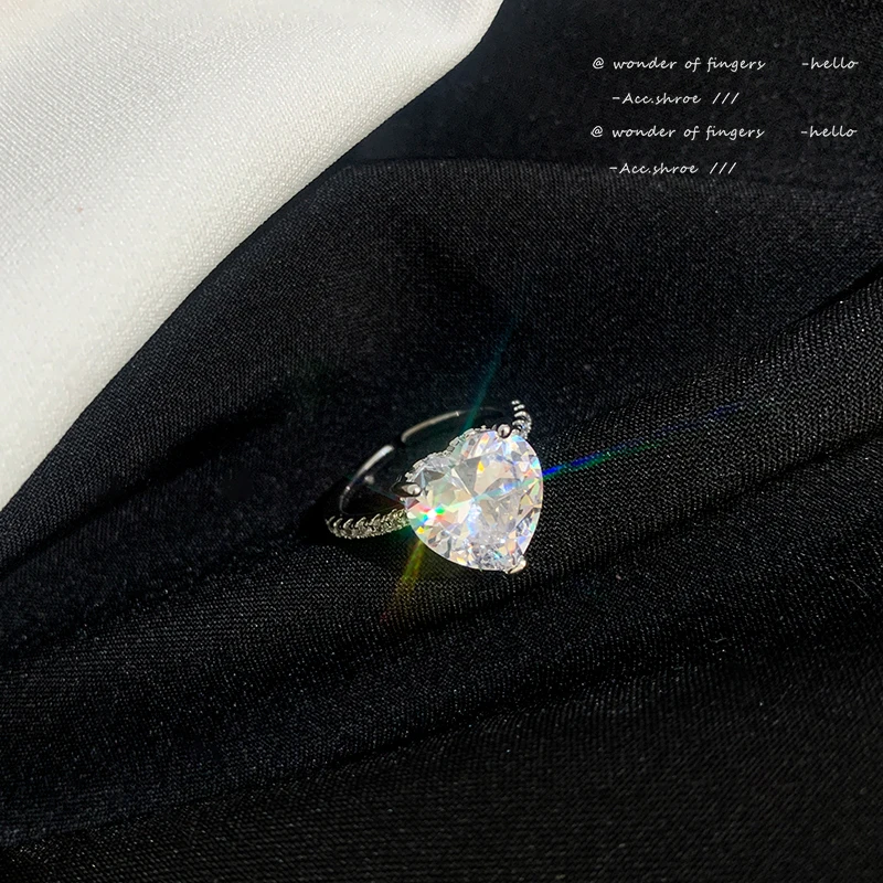 

Luxury Heart-Shaped Zircon Silvery Rings For Woman 2021 Gothic Fashion Jewelry Wedding Party Girl's Sweet Finger Set Accessories