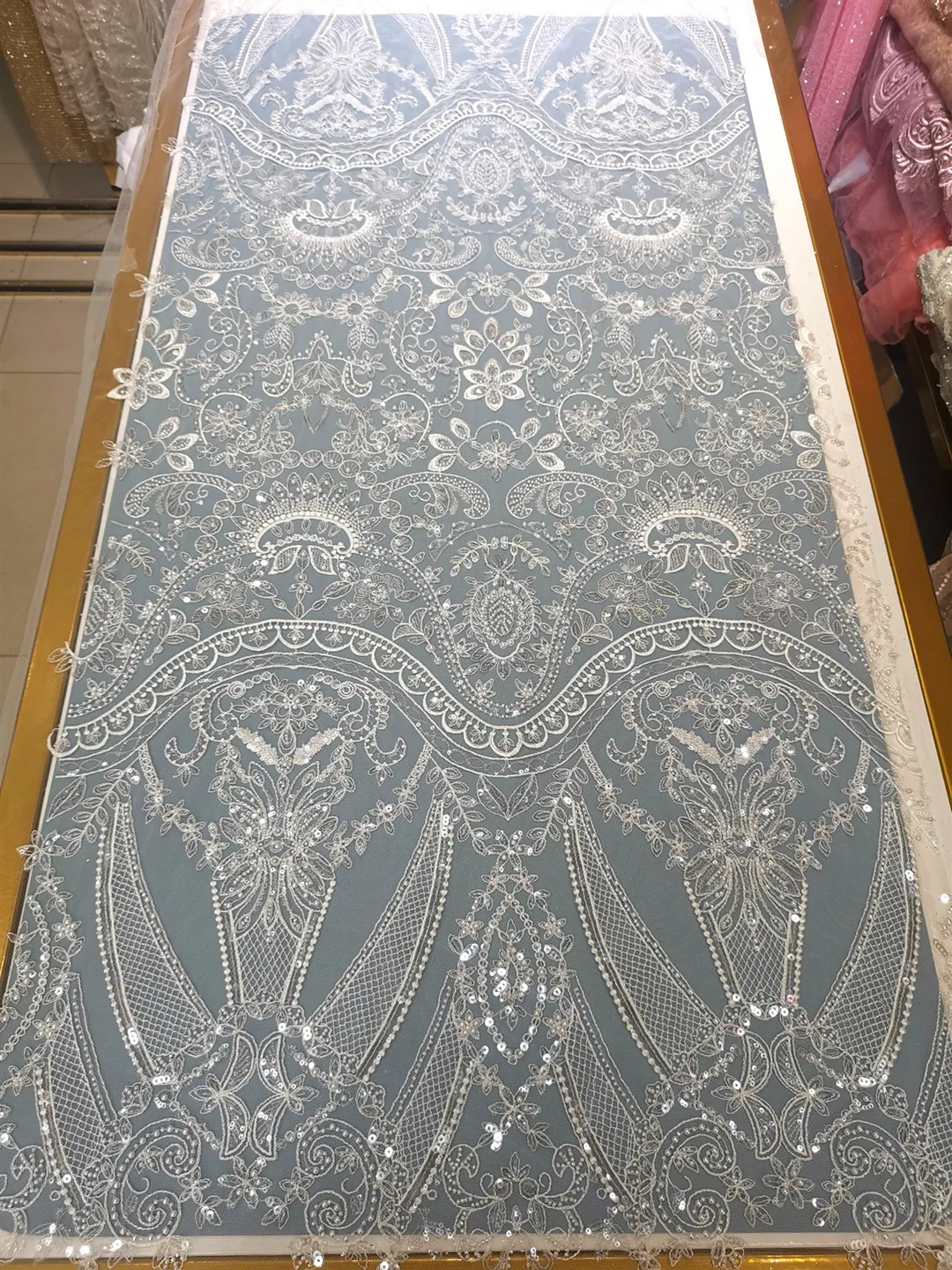 

Белое изысканное Тюлевое кружево с вышивкой бисером в африканском стиле французская сетчатая ткань с вышивкой для свадебных платьев, вечерних платьев