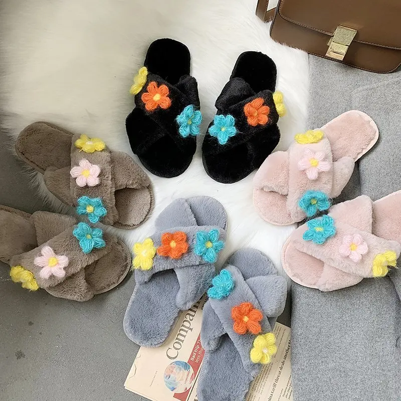 

Женские домашние тапочки с цветами, искусственным мехом, на плоской подошве, зимняя обувь, теплые мягкие слипоны с перекрестной шнуровкой, ж...