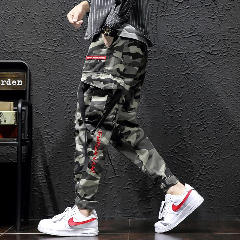 fashion chic belt camouflage men's cargo pants men 2019 autumn big packet loose casual joggers trousers sweatpants |
