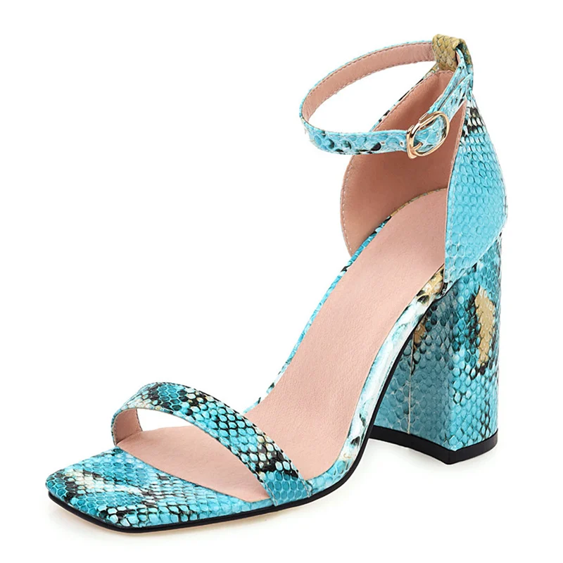 Модные женские босоножки со змеиным принтом Летняя обувь Элегантные