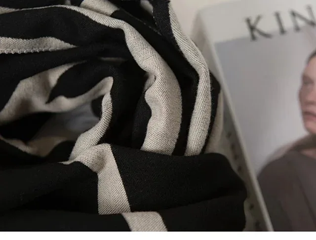 Новинка Осень-зима 2021 шаль с принтом в виде линии шарф |