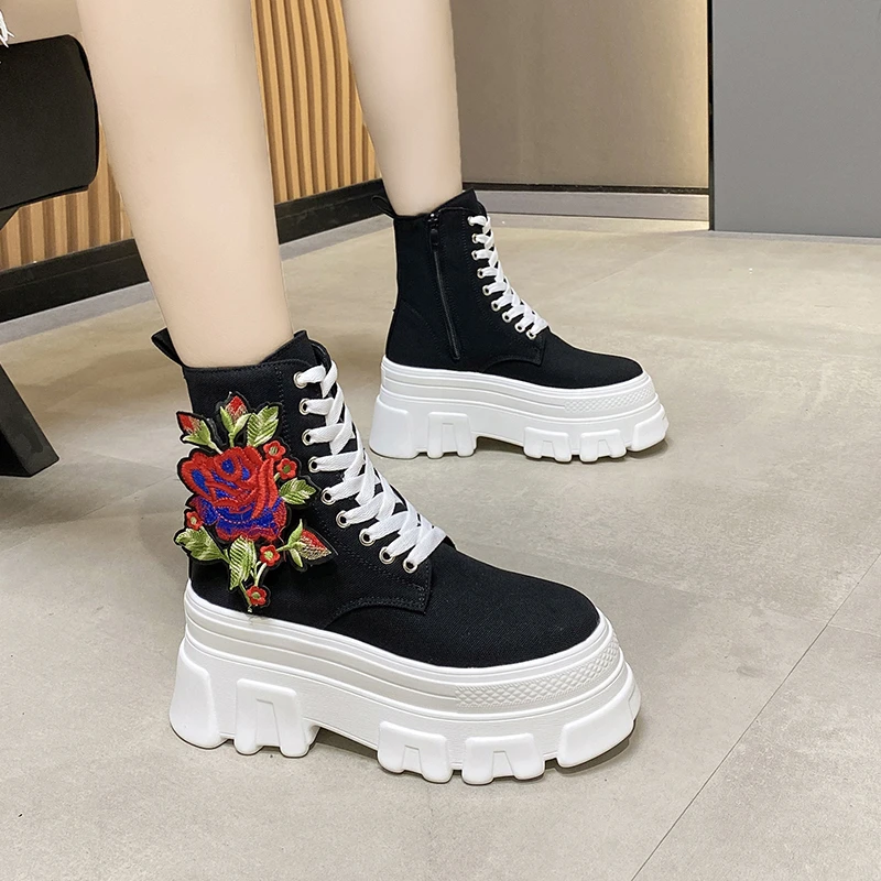2022 New Platform Winter Boots Women Fashion Flower Ladies Vulcanized Shoes Casual Chunky Sneakers Women Zapatillas De Mujer
