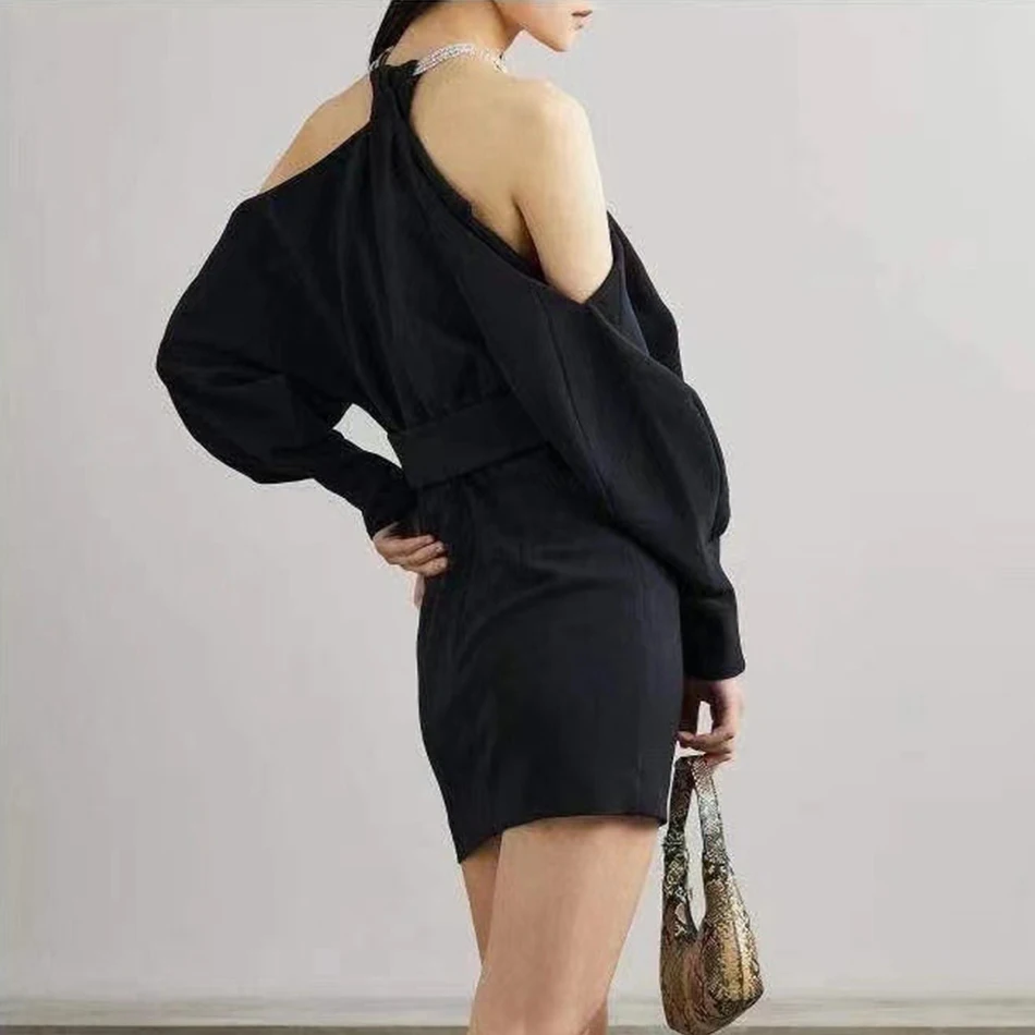 

2021 Autumn And Winter New Women'S White Sexy Long-Sleeved Lantern Sleeve Halter Mini Dress Fashionable Celebrity Party Dress